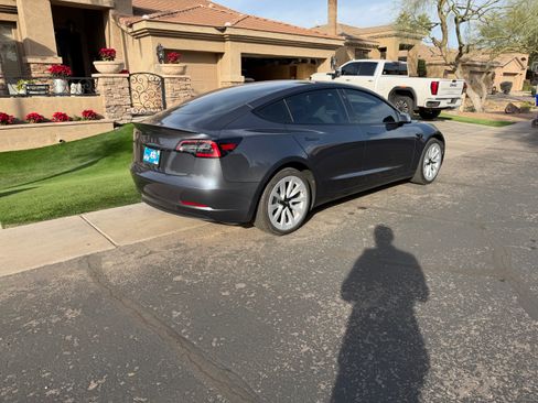 Used 2023 Tesla Model 3 Standard Range image 6