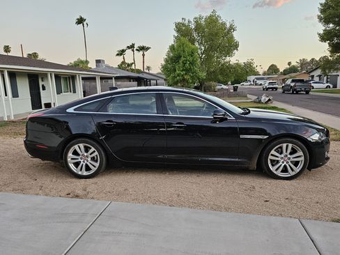 Used 2016 Jaguar XJ L Portfolio image 4