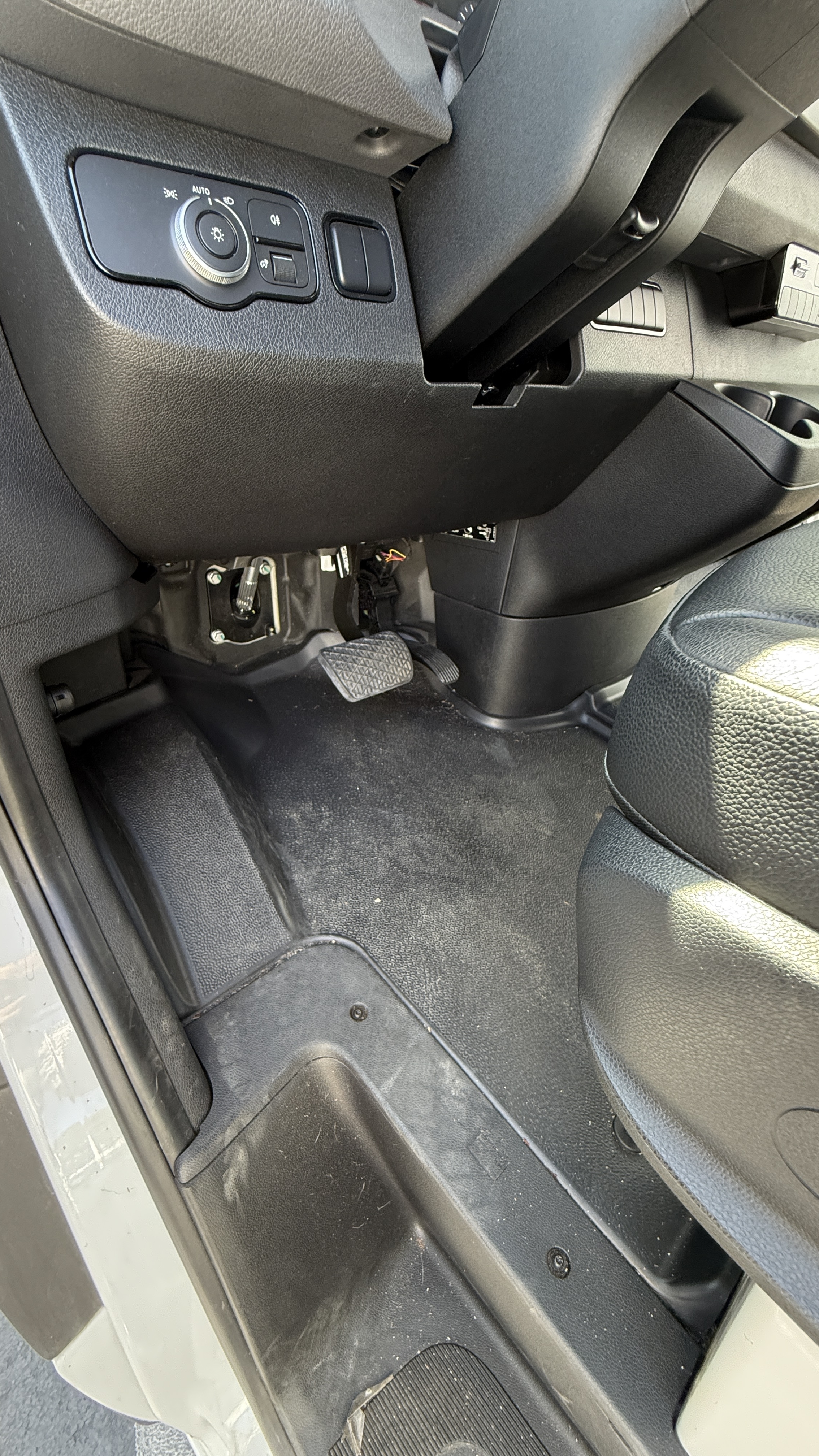 Used 2023 Mercedes-Benz Sprinter 2500 image 11