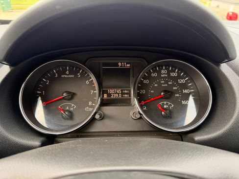 Used 2012 Nissan Rogue SV image 13