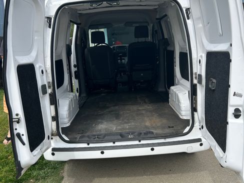 Used 2019 Nissan NV200 SV w/ Navigation Package FWD image 5