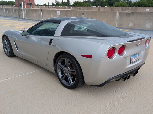 Used 2008 Chevrolet Corvette Coupe w/ Preferred Equipment Group image 9