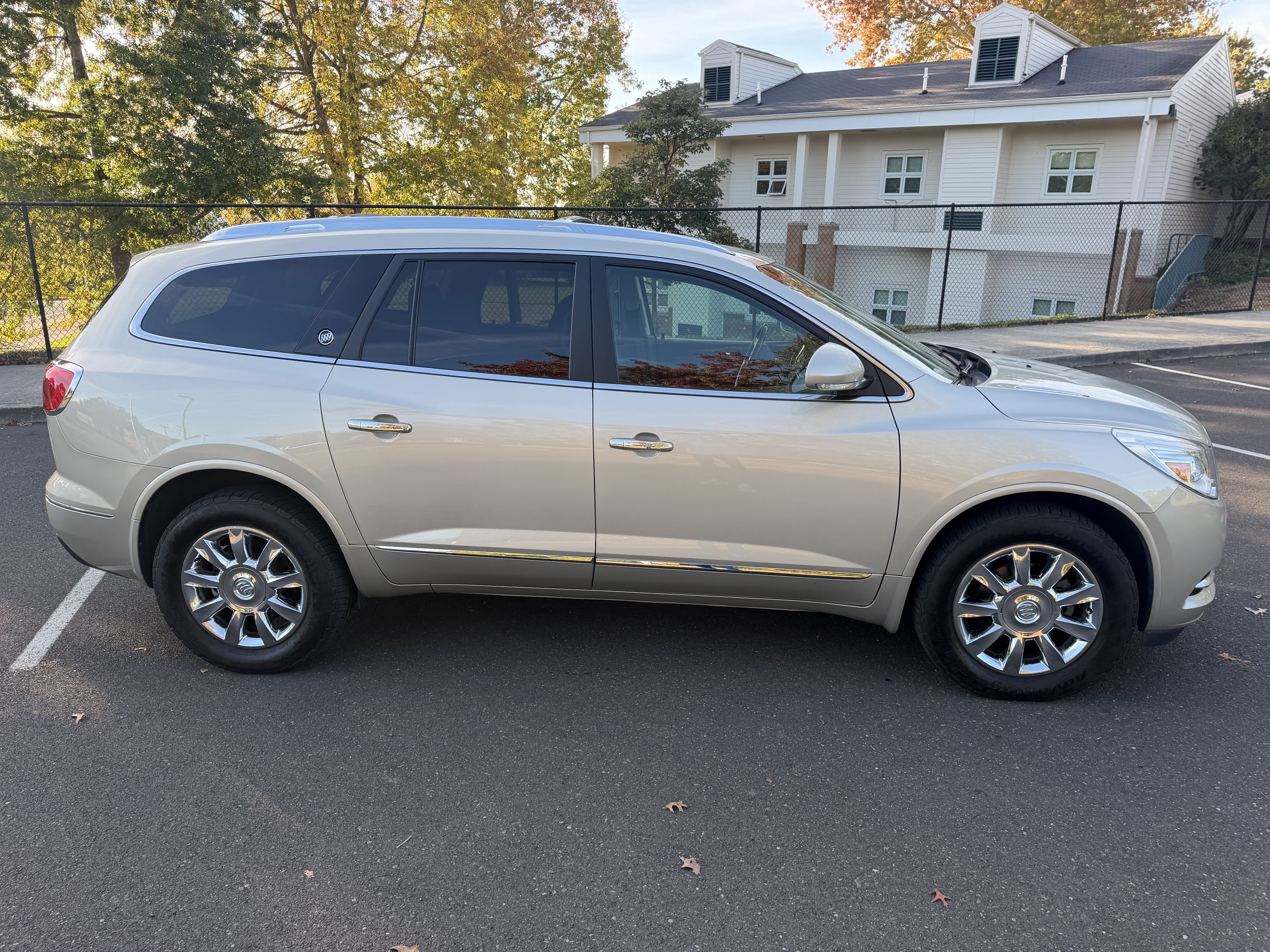 Used 2014 Buick Enclave Premium w/ Trailering Provision Package FWD image 14