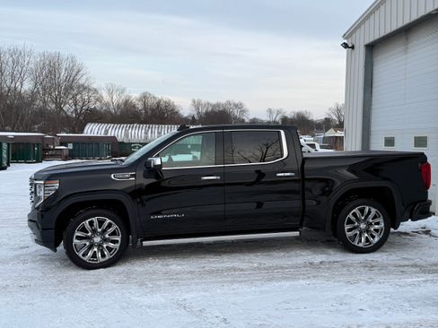 Used 2024 GMC Sierra 1500 Denali w/ Denali Reserve Package image 5
