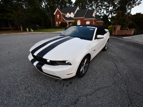 Used 2012 Ford Mustang GT Premium w/ Security Pkg RWD image 14