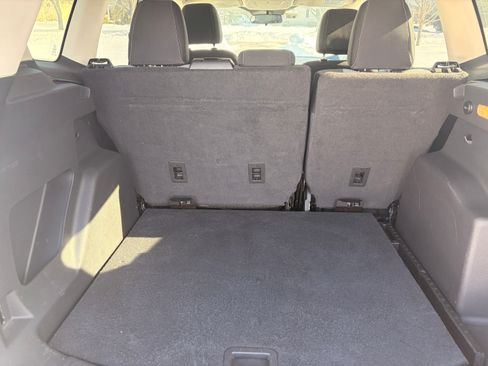 Used 2017 Ford Escape SE image 8