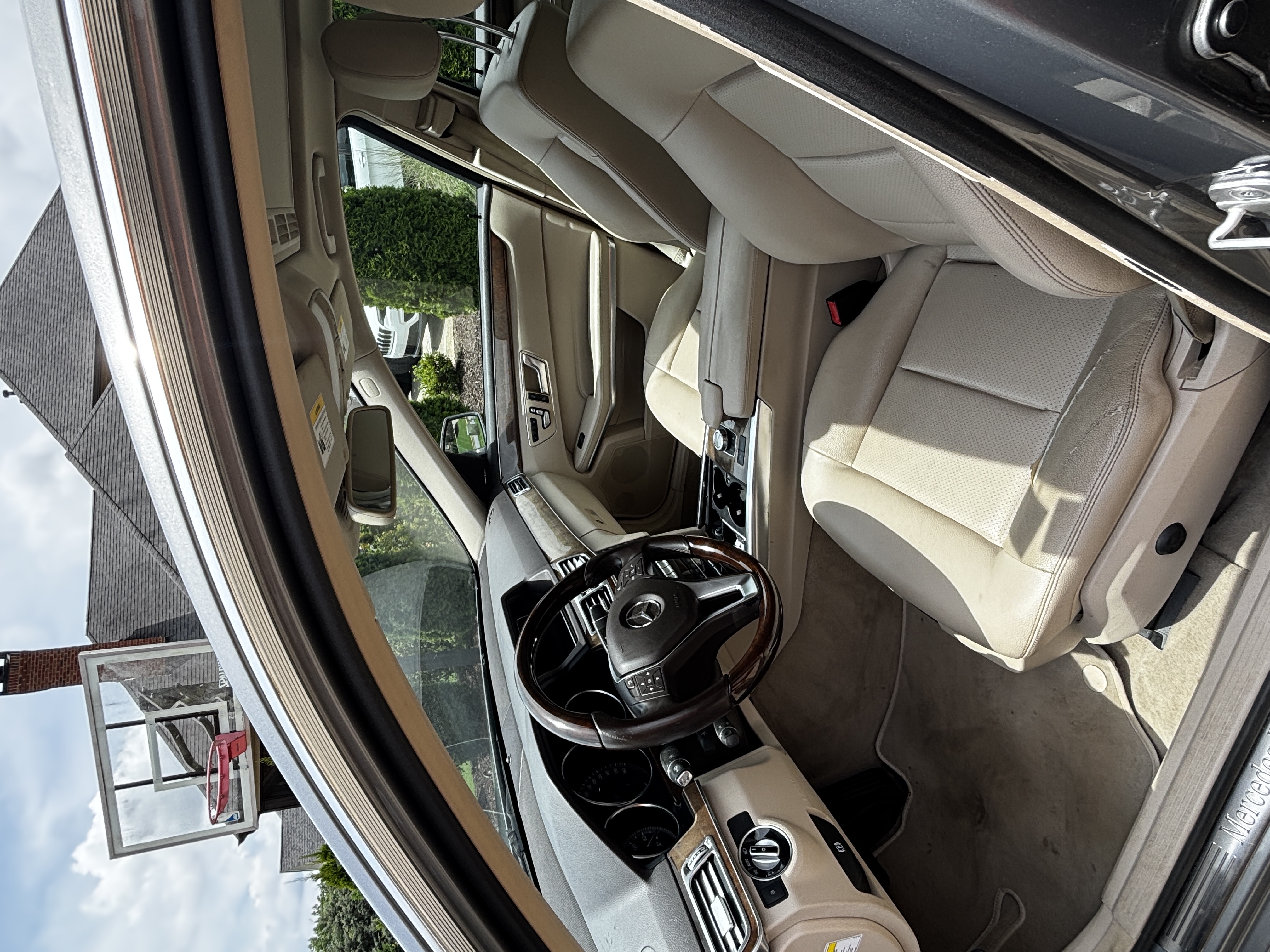 Used 2014 Mercedes-Benz E 350 Sedan image 5