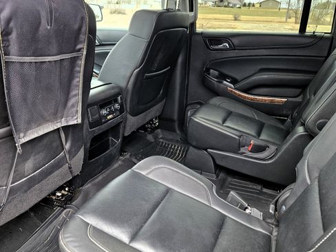 Used 2016 Chevrolet Suburban LTZ image 12