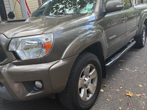Used 2014 Toyota Tacoma 4x4 Double Cab image 8