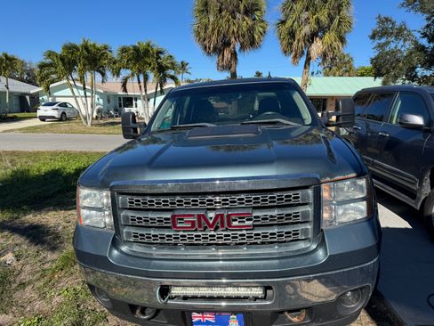 Used 2013 GMC Sierra 2500 SLE image 1