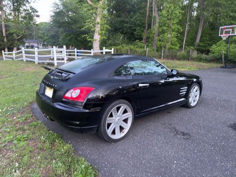 Used 2005 Chrysler Crossfire Limited RWD image 6