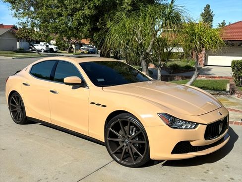 Used 2017 Maserati Ghibli S image 1