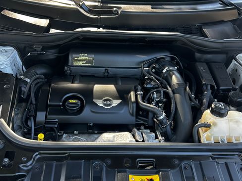 Used 2013 MINI Cooper Paceman S FWD image 2