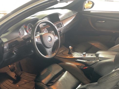 Used 2012 BMW M3 Convertible RWD image 12
