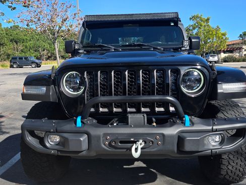 Used 2023 Jeep Wrangler Unlimited Rubicon 4xe w/ Steel Bumper Group image 8