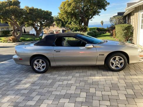 Used 1999 Chevrolet Camaro Z28 image 9
