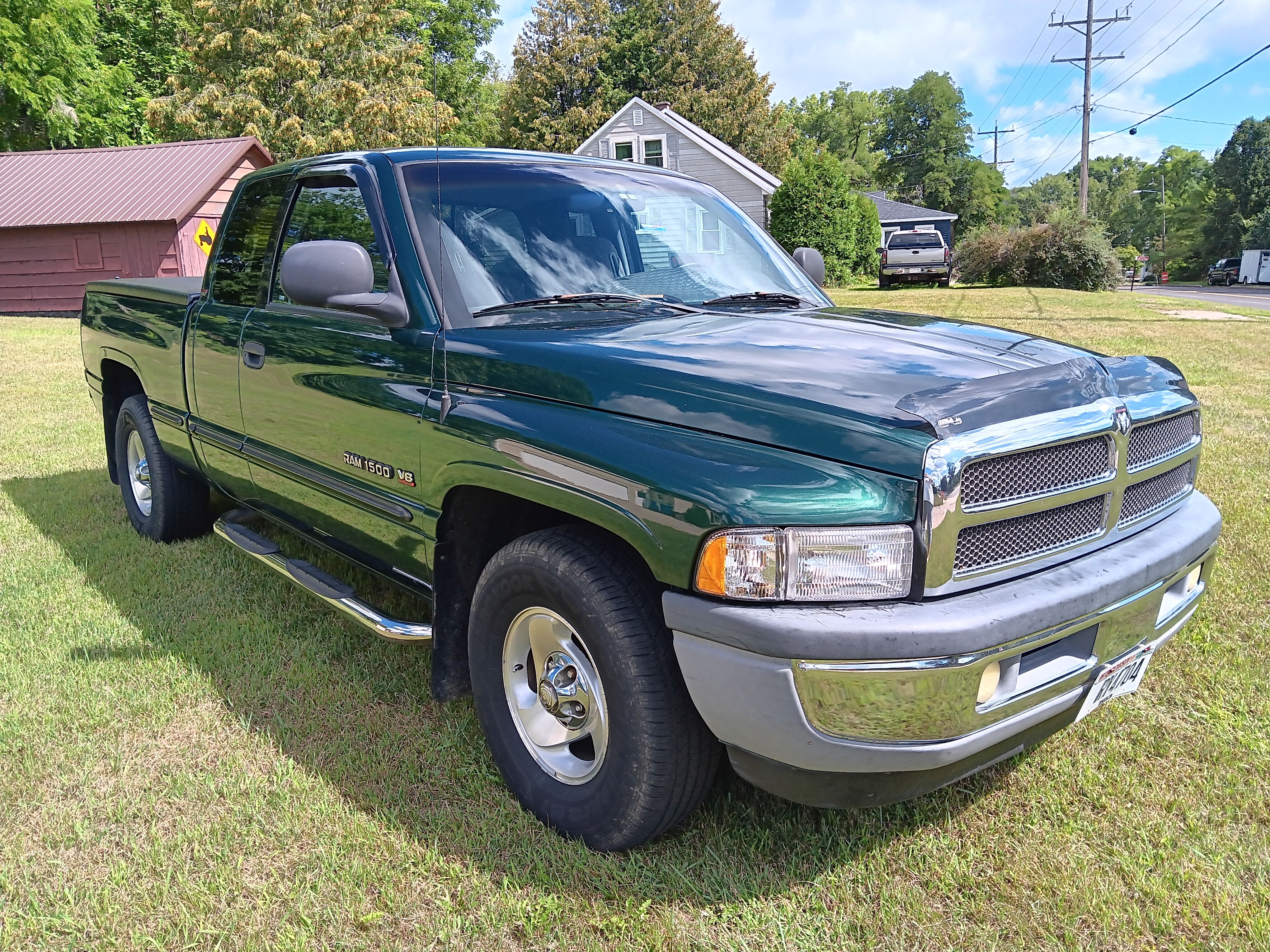 Used 1999 Dodge Ram 1500 Truck 2WD Quad Cab image 1