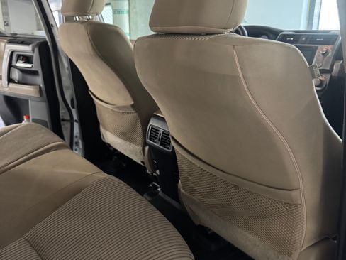 Used 2016 Toyota 4Runner SR5 image 12