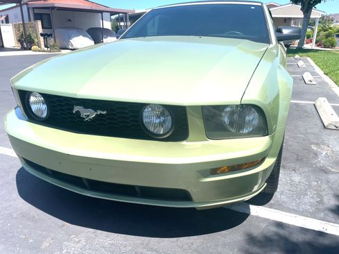 Used 2005 Ford Mustang GT Premium RWD image 5