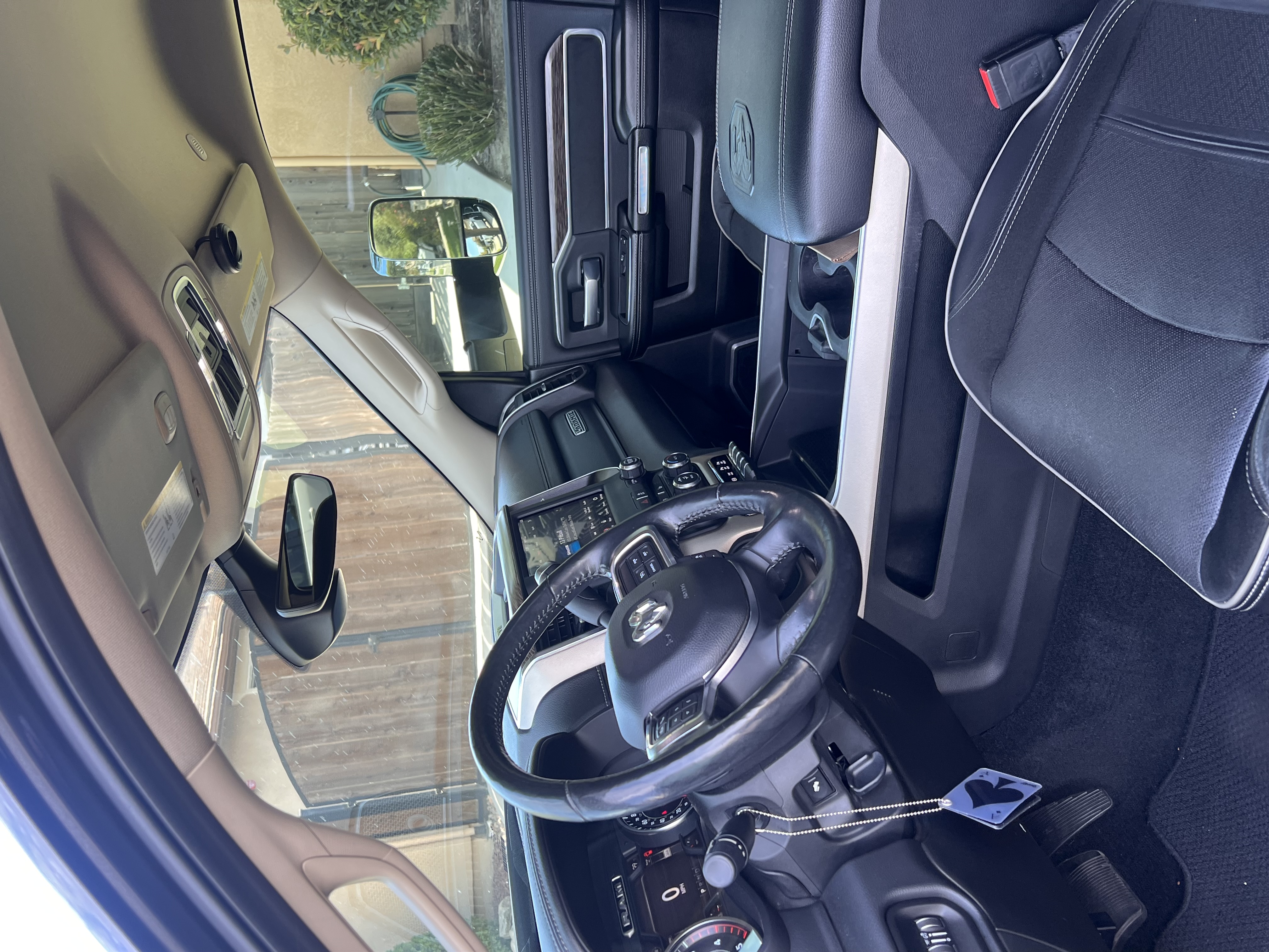 Used 2019 RAM 2500 Laramie AWD/4WD image 5