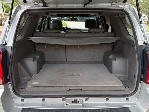 Used 2008 Toyota 4Runner Limited w/ Limited Extra Value Pkg 1 AWD/4WD image 16