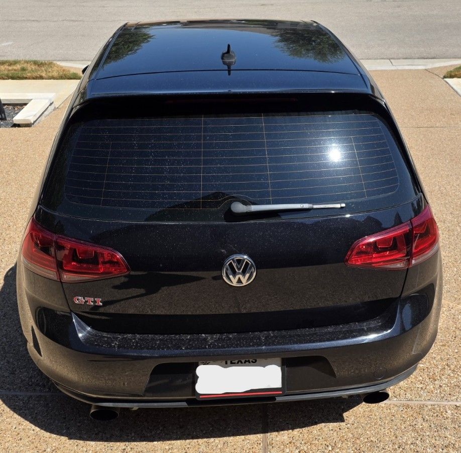 Used 2017 Volkswagen GTI Autobahn FWD image 5