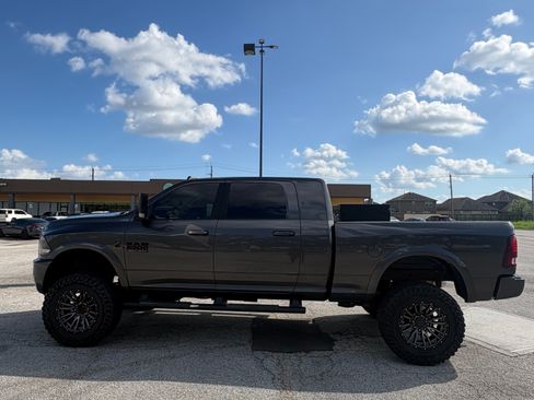Used 2017 RAM 2500 Laramie w/ Sport Appearance Group AWD/4WD image 9