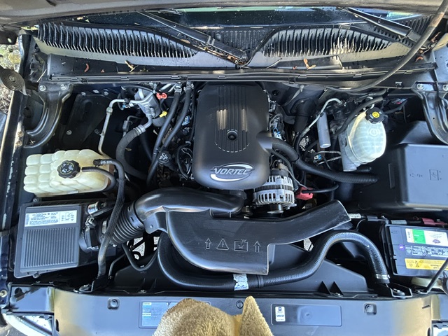 Used 2004 Chevrolet Suburban LT w/ Preferred Equipment Group AWD/4WD image 13