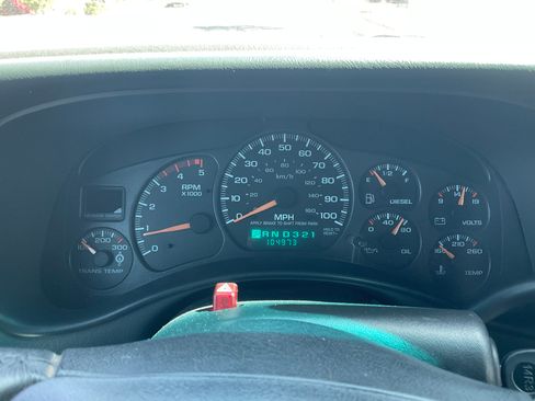 Used 2002 Chevrolet Silverado 2500 4x4 Crew Cab image 12