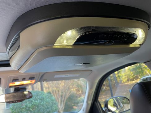 Used 2008 Cadillac Escalade 2WD image 9