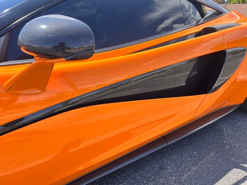 Used 2016 McLaren 570S Coupe image 8