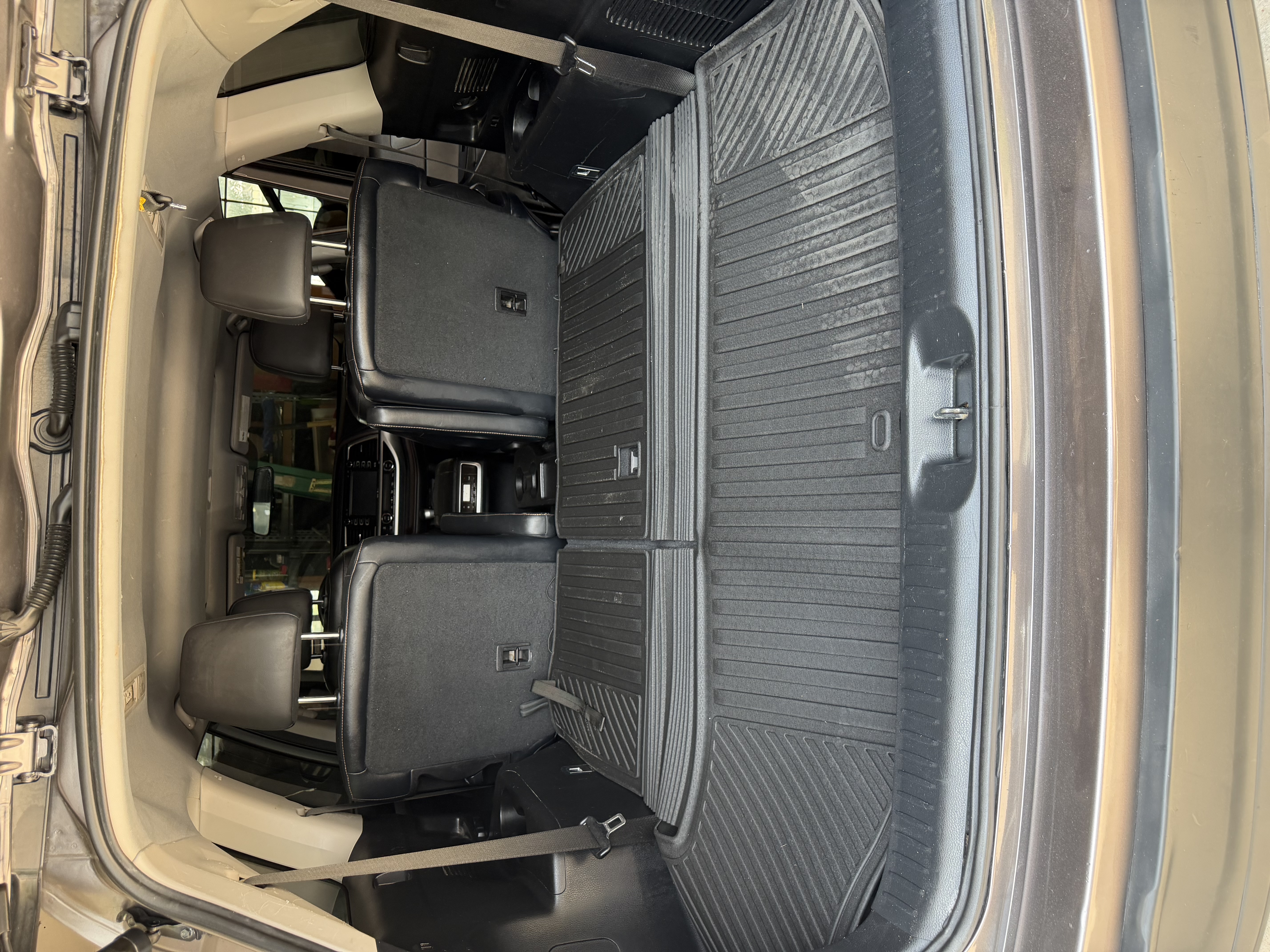Used 2014 Toyota Highlander XLE FWD image 5