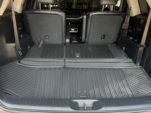 Used 2014 Toyota Highlander XLE FWD image 5