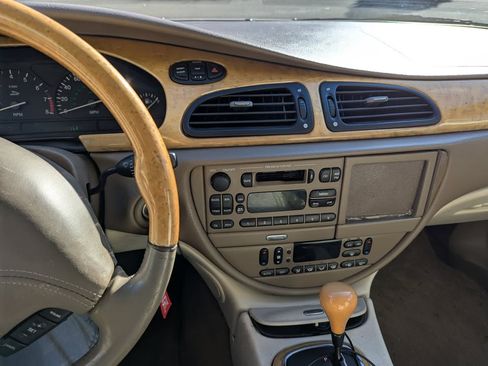 Used 2000 Jaguar S-TYPE 4.0 image 1