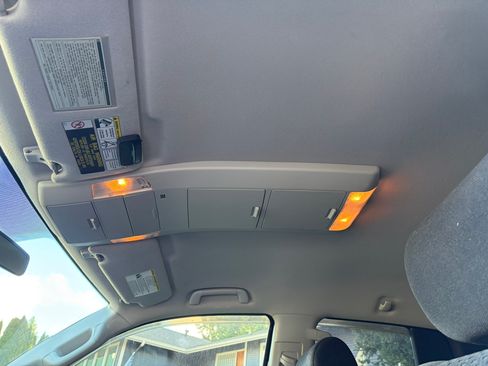 Used 2010 Toyota Tundra 4x4 Double Cab image 23