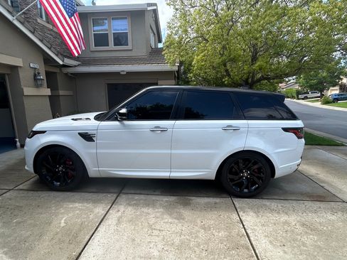 Used 2018 Land Rover Range Rover Sport HSE Dynamic AWD/4WD image 5