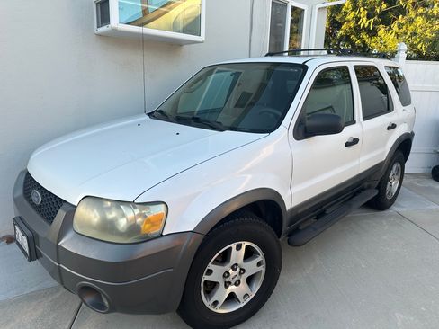 Used 2005 Ford Escape XLT FWD image 5