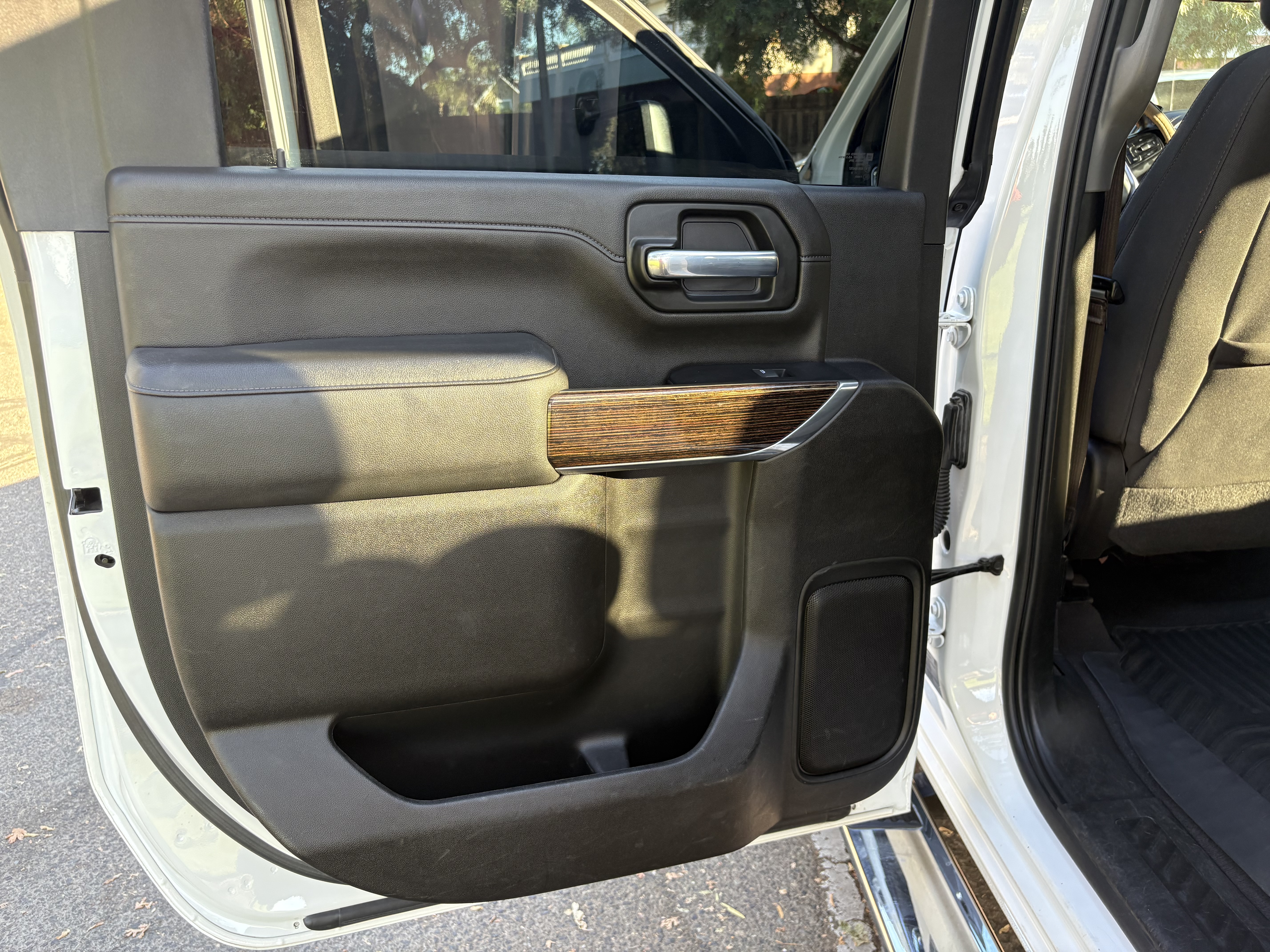 Used 2022 GMC Sierra 2500 SLE w/ SLE Value Package; AWD/4WD image 13