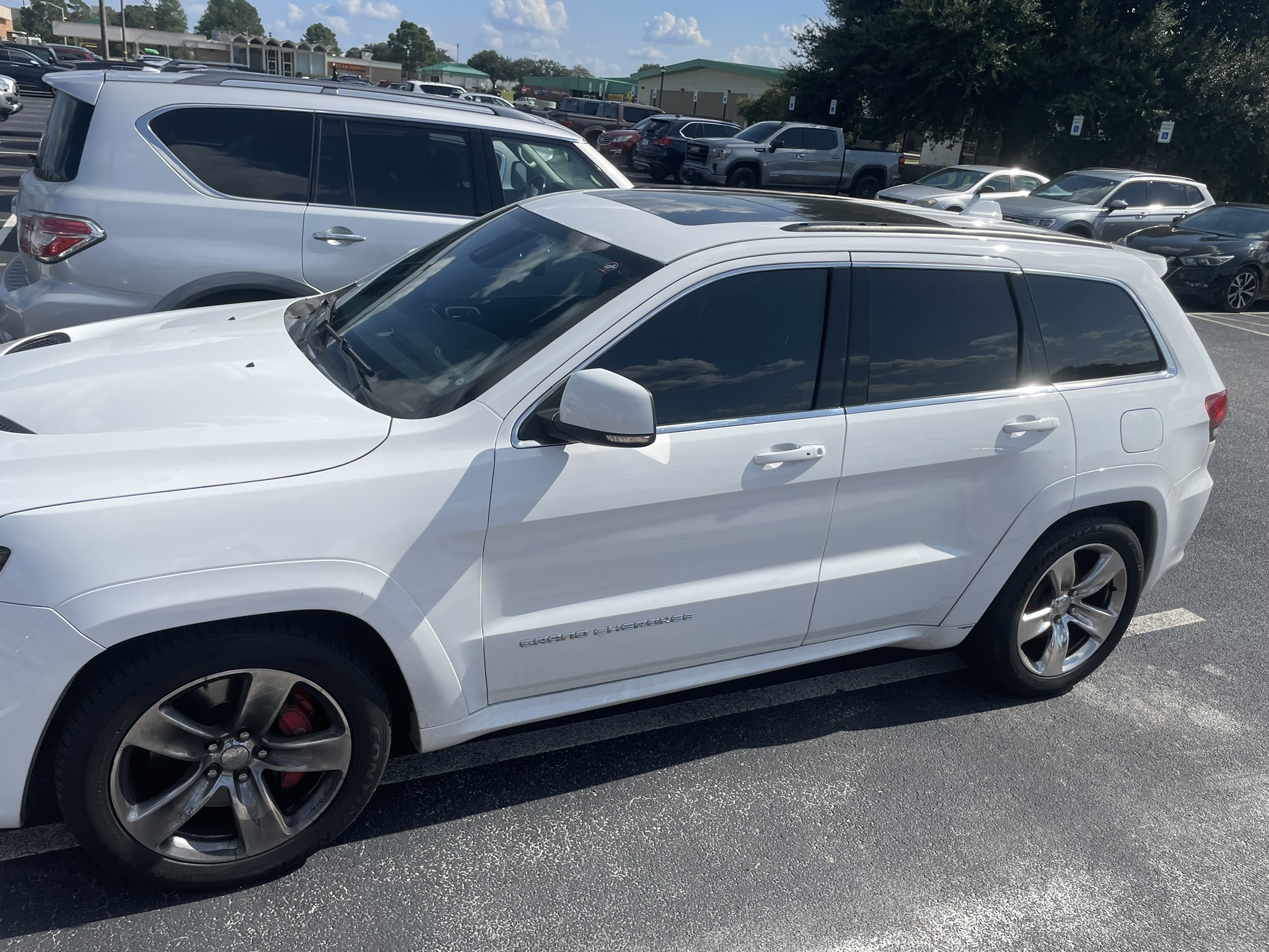 Used 2015 Jeep Grand Cherokee SRT w/ Trailer Tow Group IV AWD/4WD image 9
