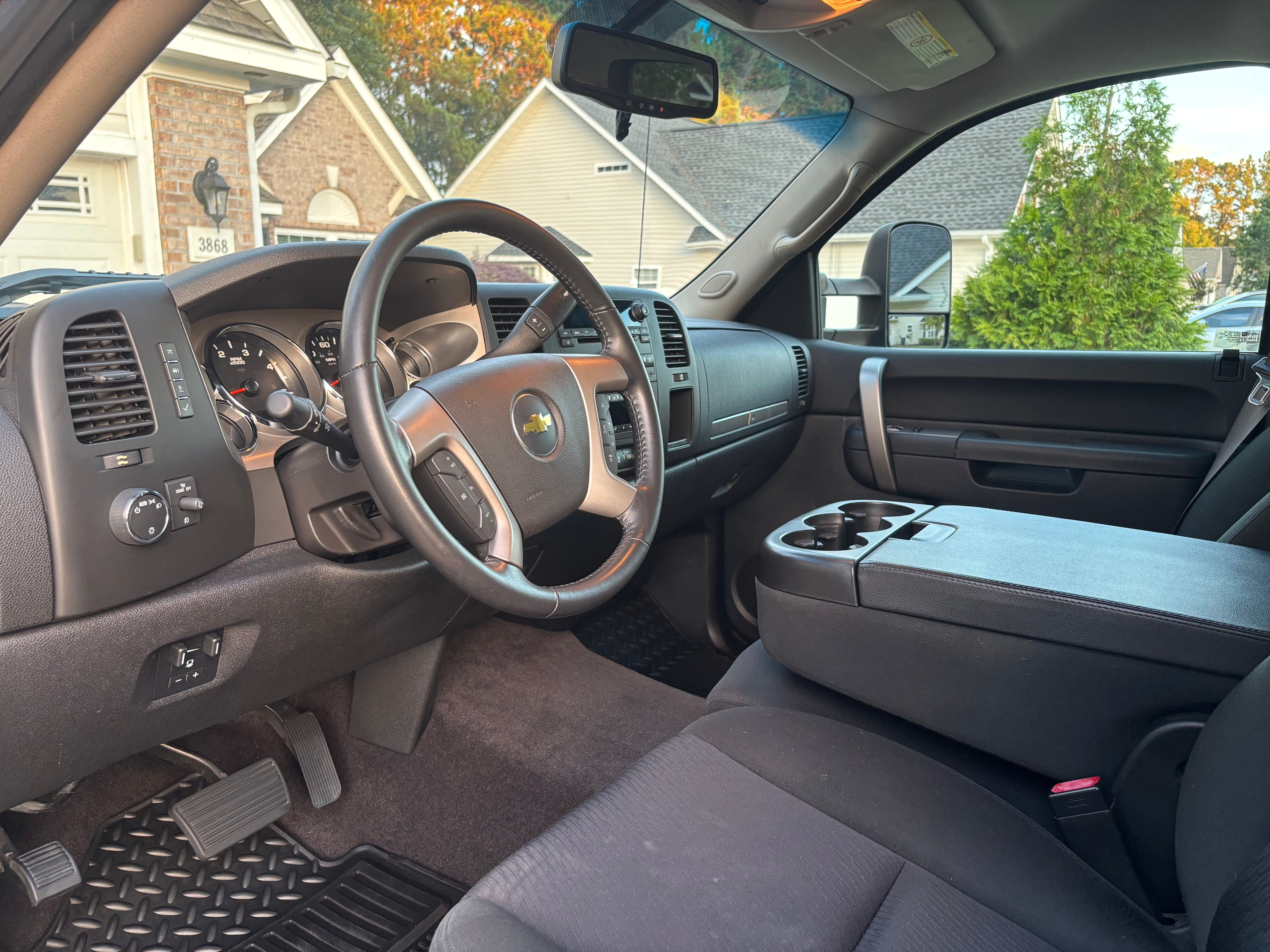 Used 2012 Chevrolet Silverado 3500 LT w/ Interior Plus Package AWD/4WD image 13