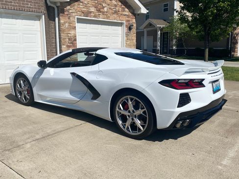 Used 2022 Chevrolet Corvette Stingray Preferred Cpe w/ Z51 Performance Package RWD image 10