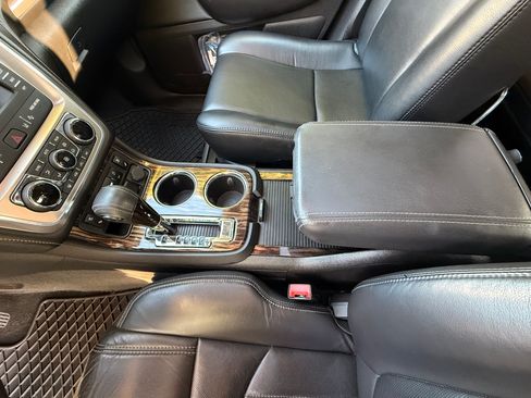 Used 2016 GMC Acadia Denali AWD/4WD image 12