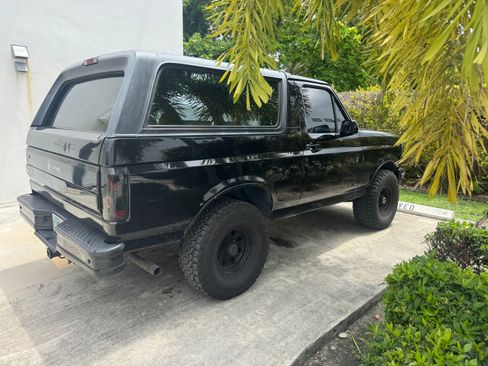 Used 1994 Ford Bronco AWD/4WD image 2
