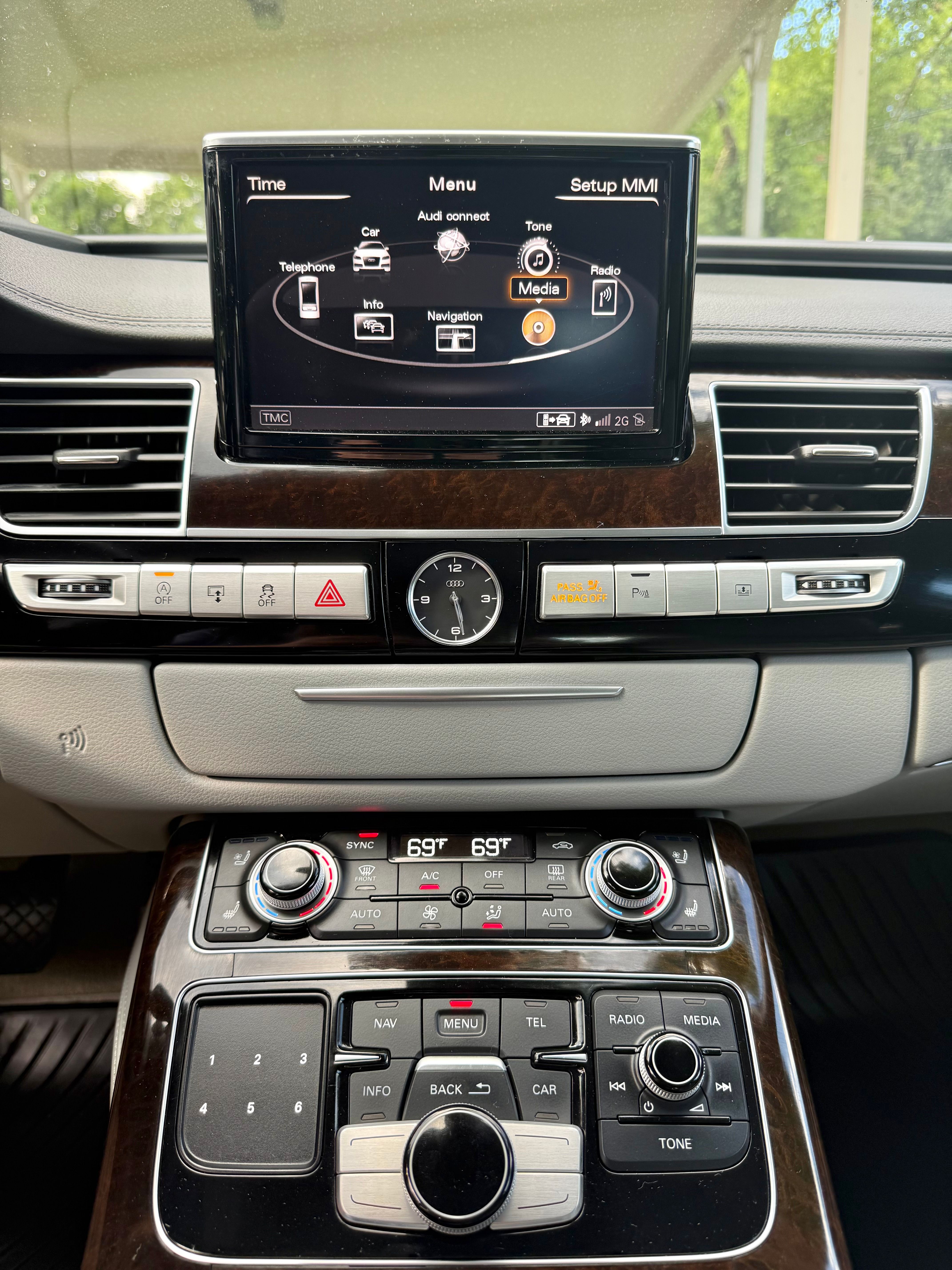 Used 2017 Audi A8 L 4.0T w/ Driver Assistance Package AWD/4WD image 11
