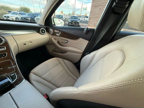 Used 2015 Mercedes-Benz C 300 4MATIC Sedan image 24