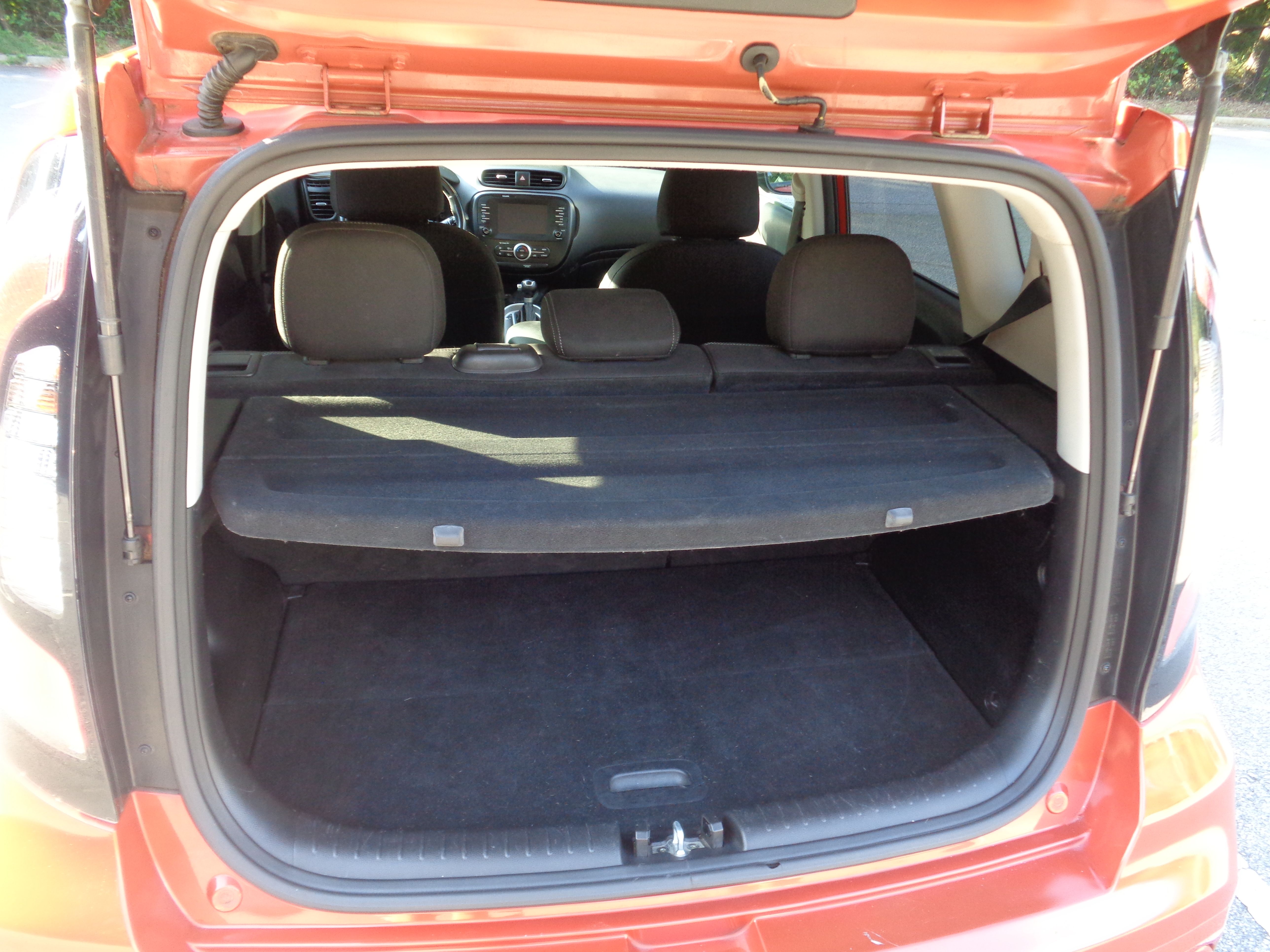 Used 2018 Kia Soul + FWD image 14