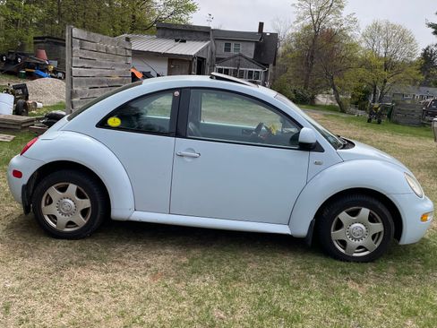 Used 2000 Volkswagen Beetle GLS FWD image 11