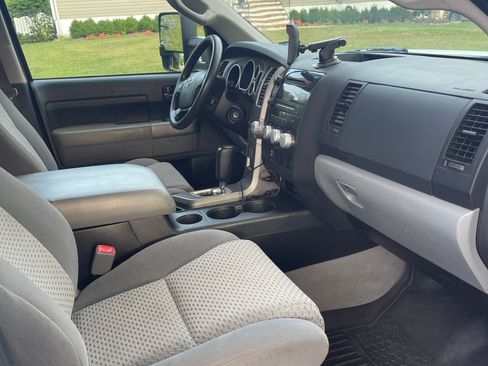 Used 2010 Toyota Tundra 4x4 CrewMax w/ TRD Off-Road Pkg image 13