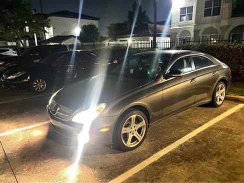Used 2007 Mercedes-Benz CLS 550 CLS 550 Coupe 4D image 8