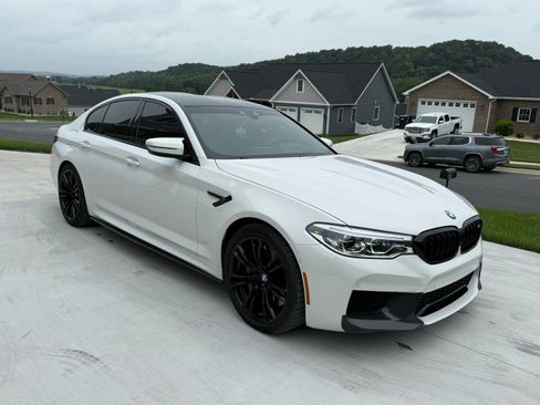 Used 2020 BMW M5 w/ Executive Package image 9